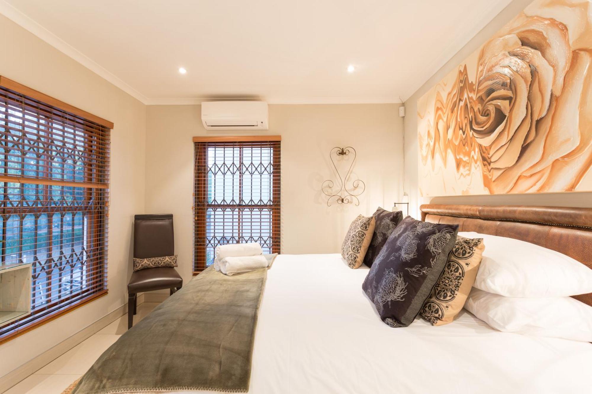 99 m2, 2 yatak odalı, 2 banyolu , Stellenbosch Central bölgesinde Dış mekan fotoğraf