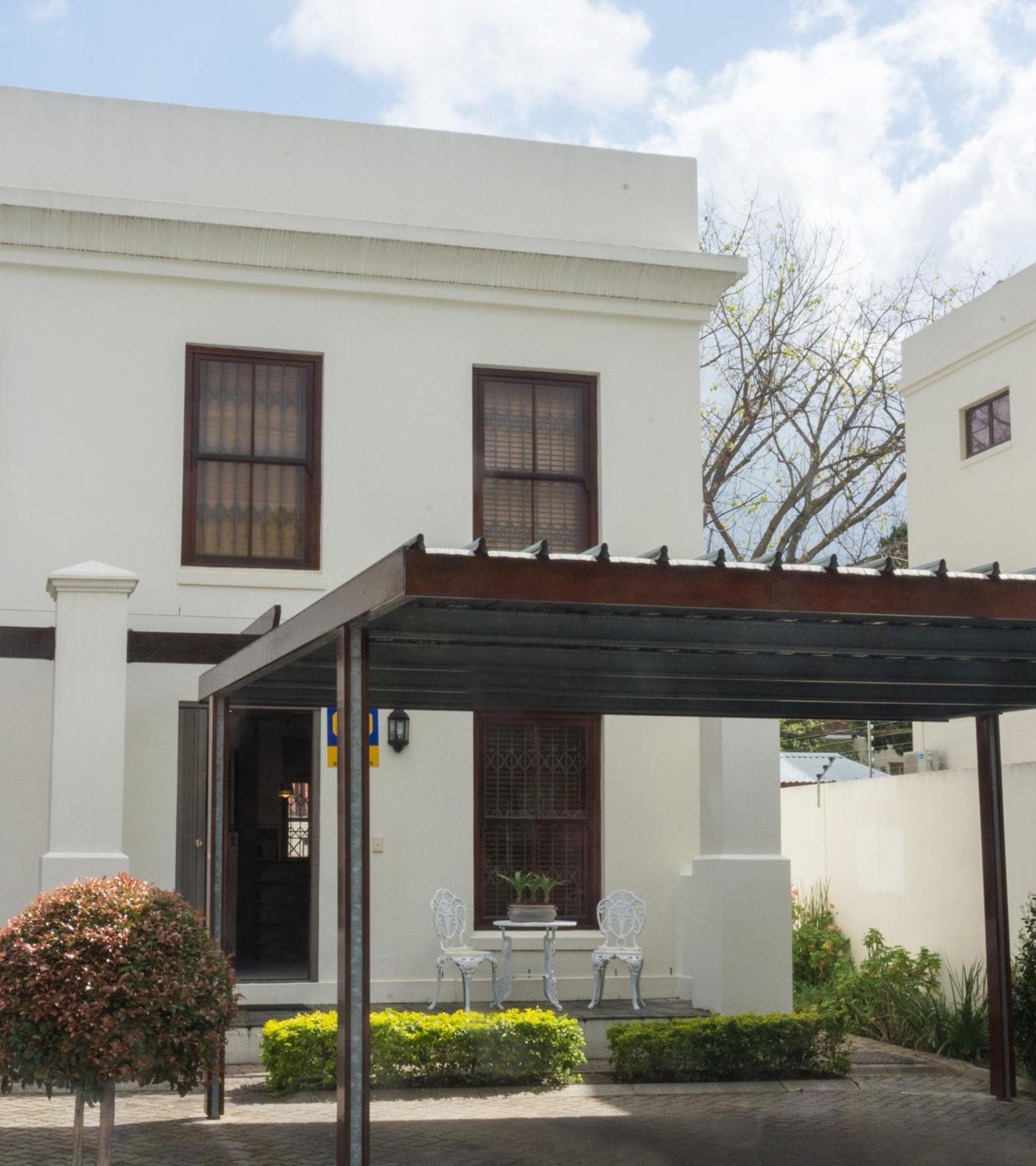 99 m2, 2 yatak odalı, 2 banyolu , Stellenbosch Central bölgesinde Dış mekan fotoğraf